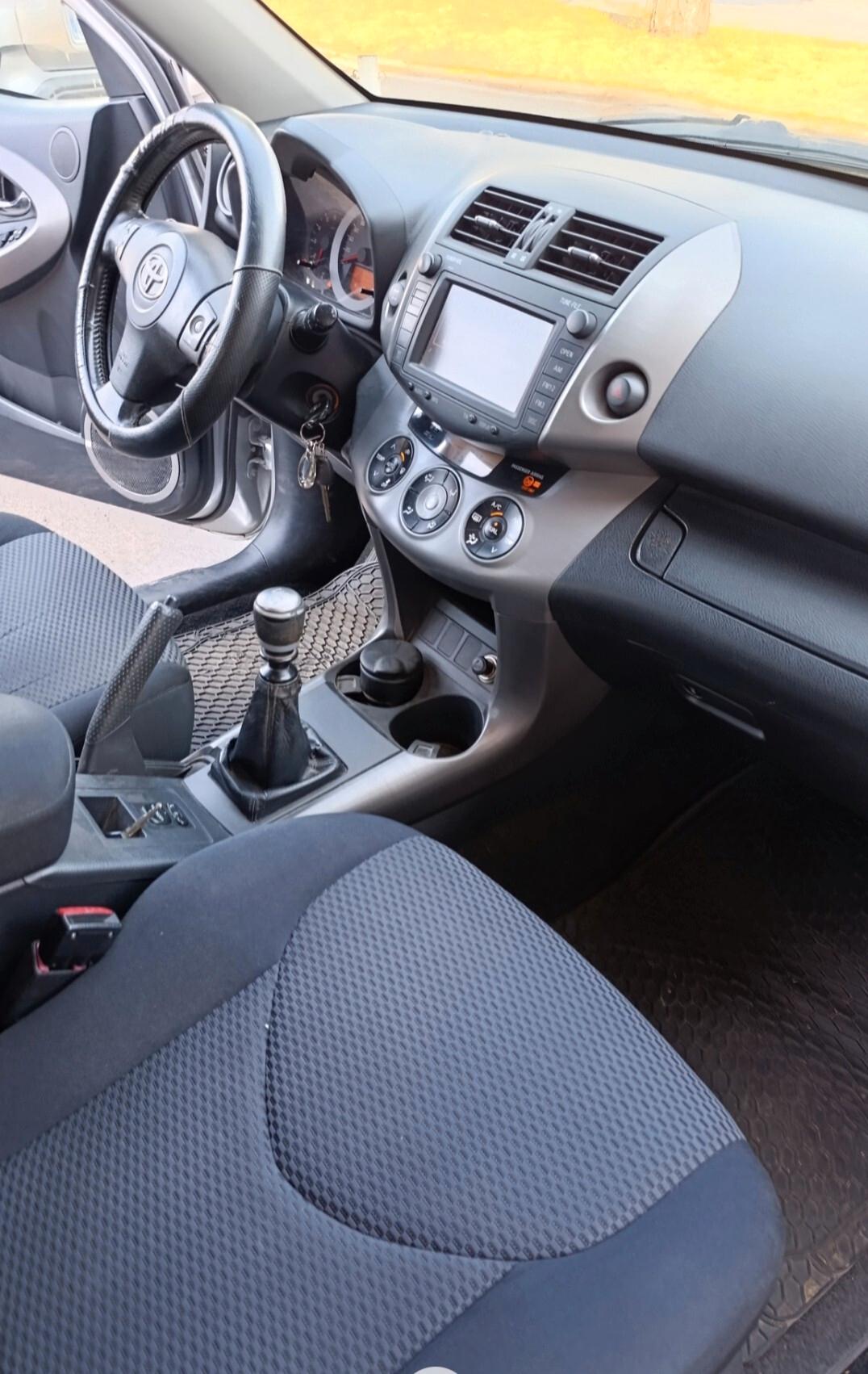 Toyota RAV 4 RAV4 2.2 D-4D 136 CV Sol