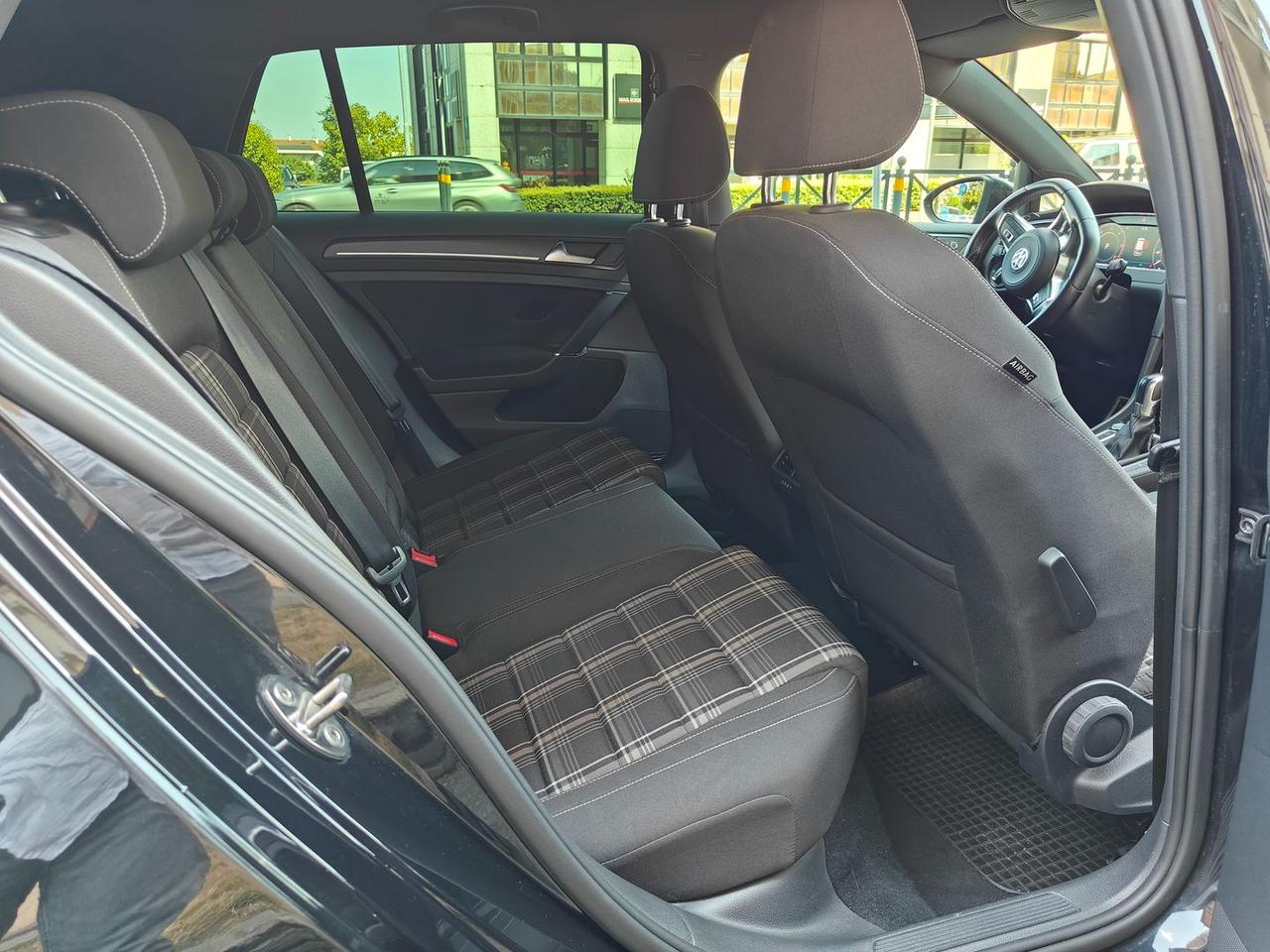 Volkswagen Golf VW Golf 2.0 TDI BlueMotion 7 #6522
