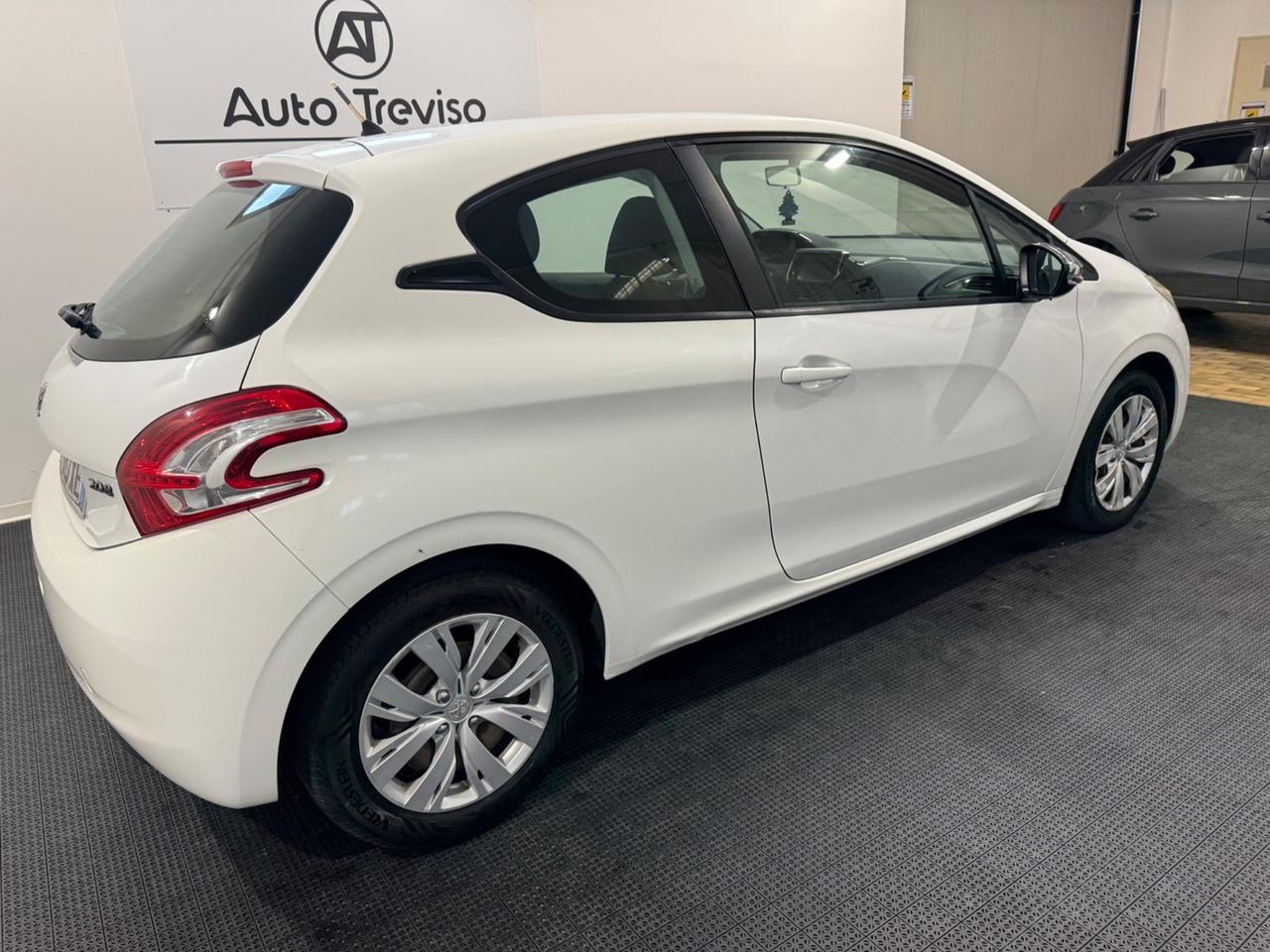 Peugeot 208 1.2 VTi 82 CV 3 porte Active