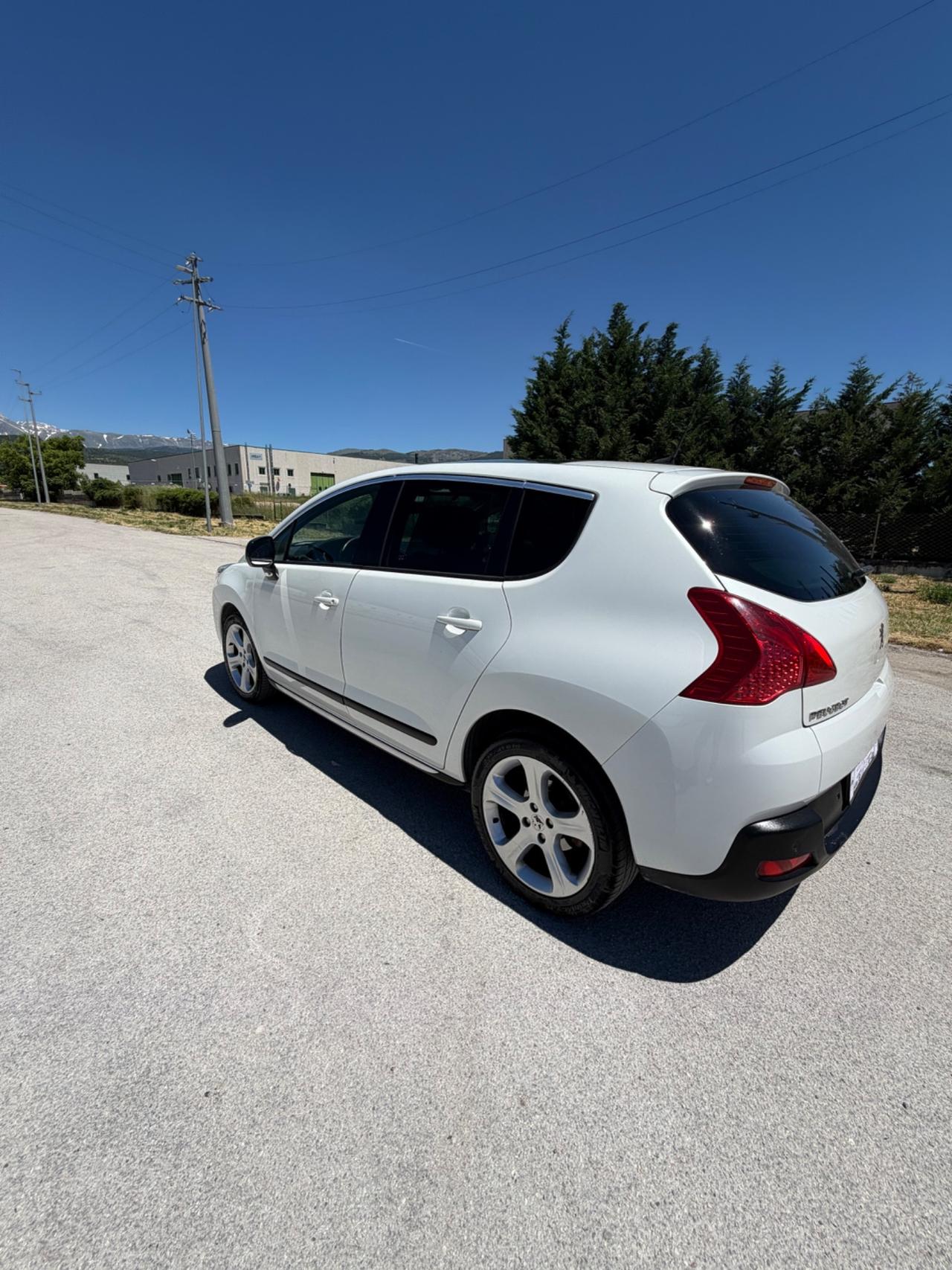 Peugeot 3008 1.6 e-HDi 115CV cambio robotizzato Stop&Start Active
