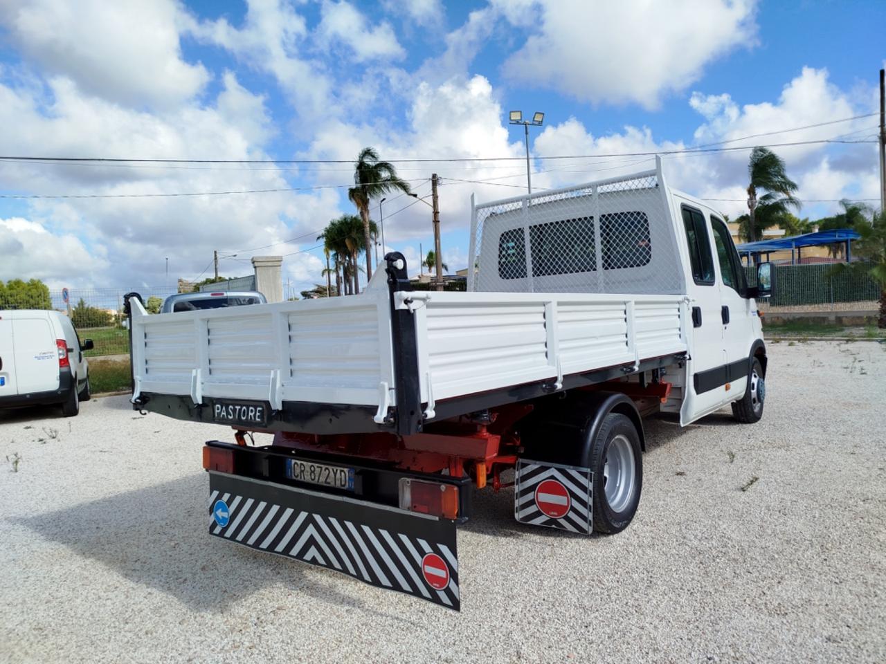 Iveco Daily 35C10 DOPPIA CABINA CON RIBALTABILE TRILATERALE