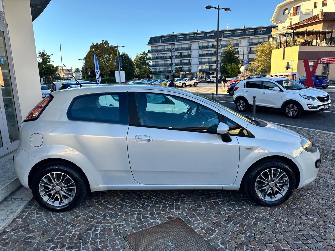 Fiat Punto Evo 1.2Bz 69Cv Dynamic - Neopatentati