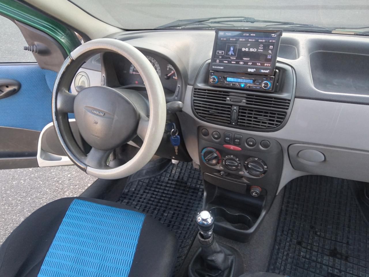 Fiat Punto 1.2i 60cv cat 3 porte x neopatentati
