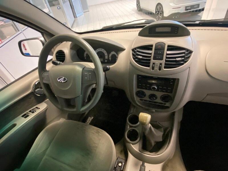 MAHINDRA Genio Genio 2.2 SC2 N1