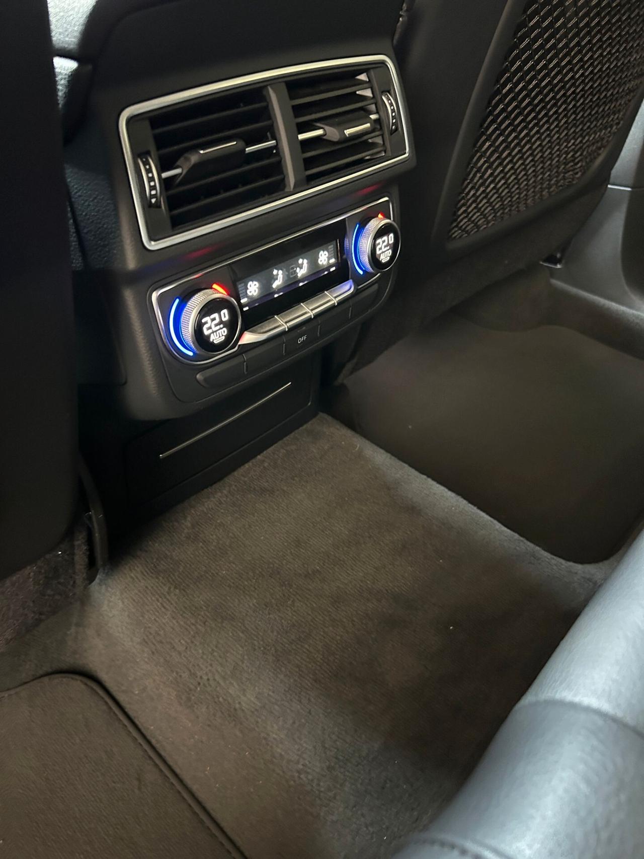 Audi Q7 3.0 TDI 218 CV ultra quattro tiptronic Business Plus