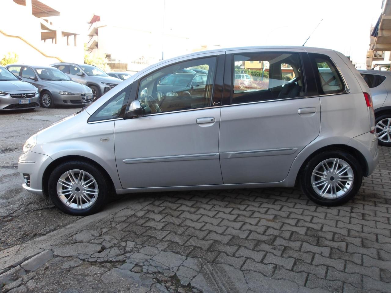 Lancia Musa 1.3 mjt Platinum c/sens.parc. s/TA