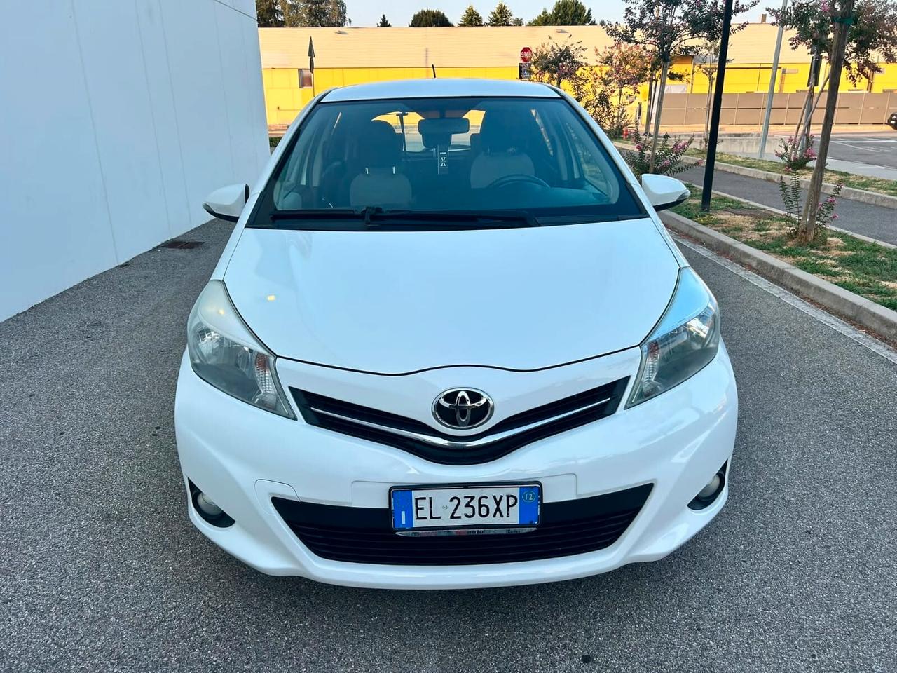 Toyota Yaris 1.3 benzina