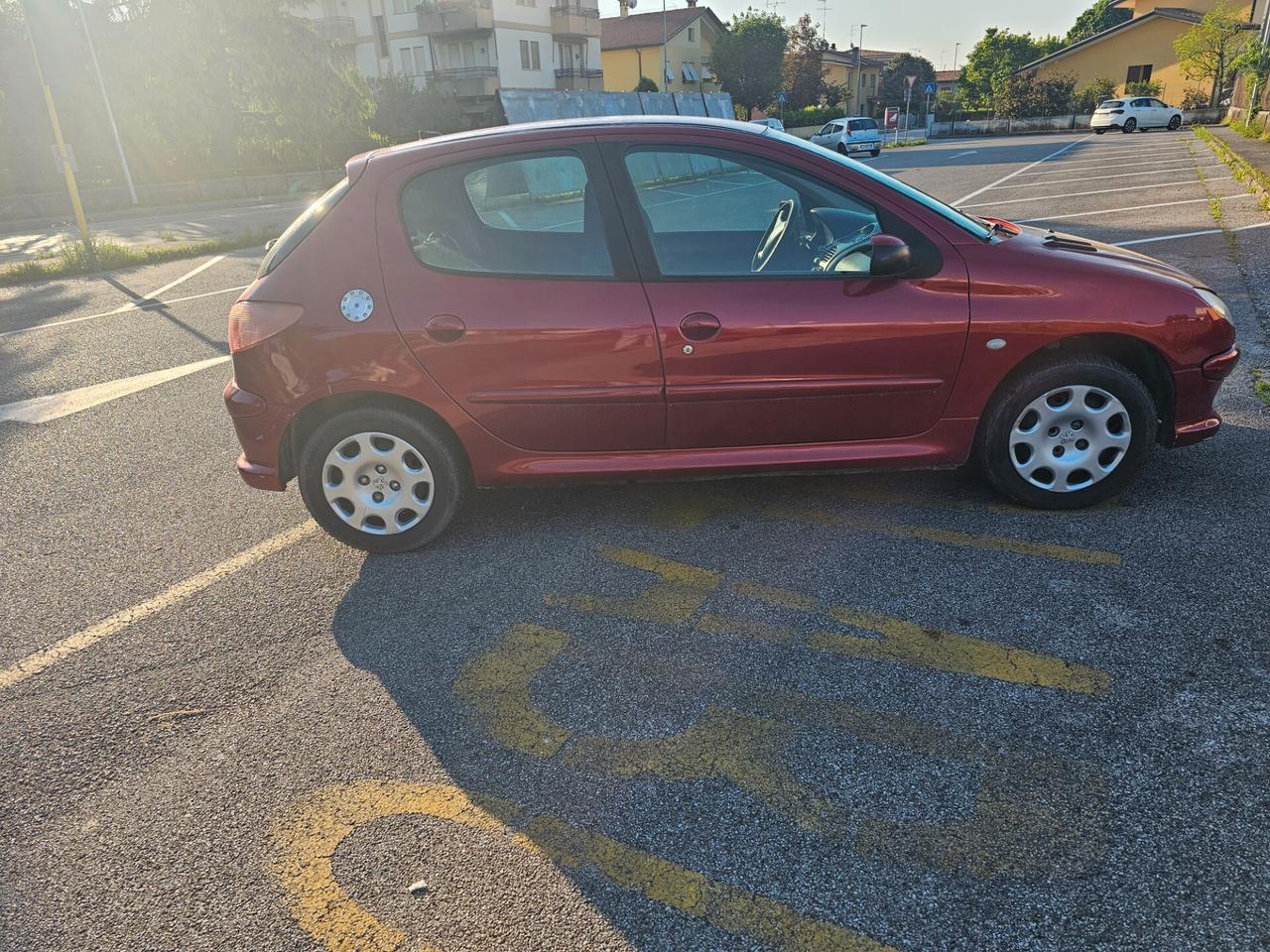 Peugeot 206 1.4 5p. Enfant Terrible