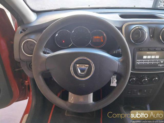 DACIA Sandero 1.2 75CV Serie Speciale Lauréate Family