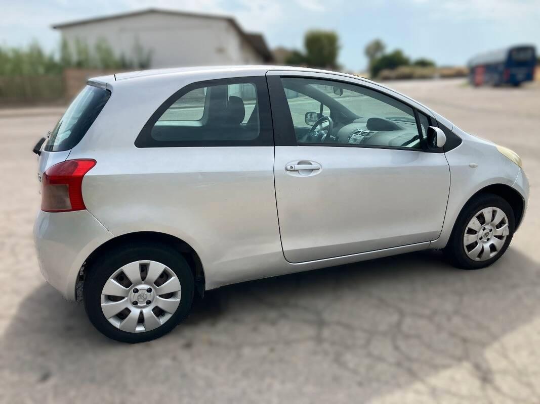 Toyota Yaris 3 Porte 1.0 Sol 3p