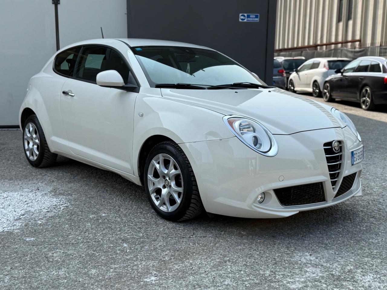 Alfa Romeo MiTo 1.3 JTDm-2 95 CV S&S Distinctive Sport Pack