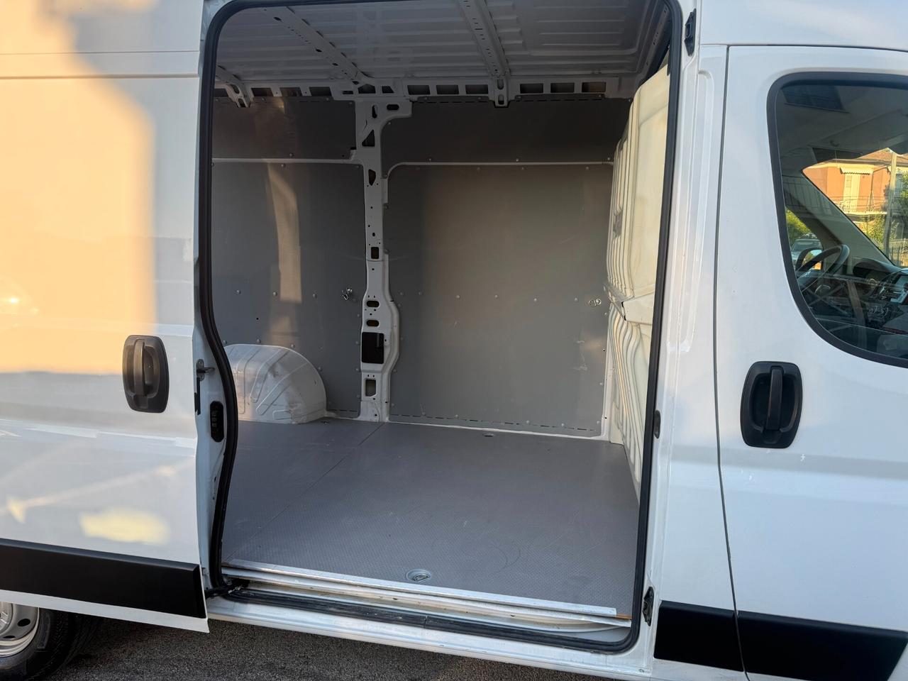 Citroen Jumper 33 BlueHDi 120 H2-L2