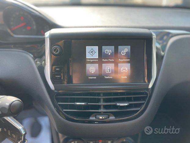 PEUGEOT 208 1.4 HDi 68CV 5p. AUTOCARRO - 2014