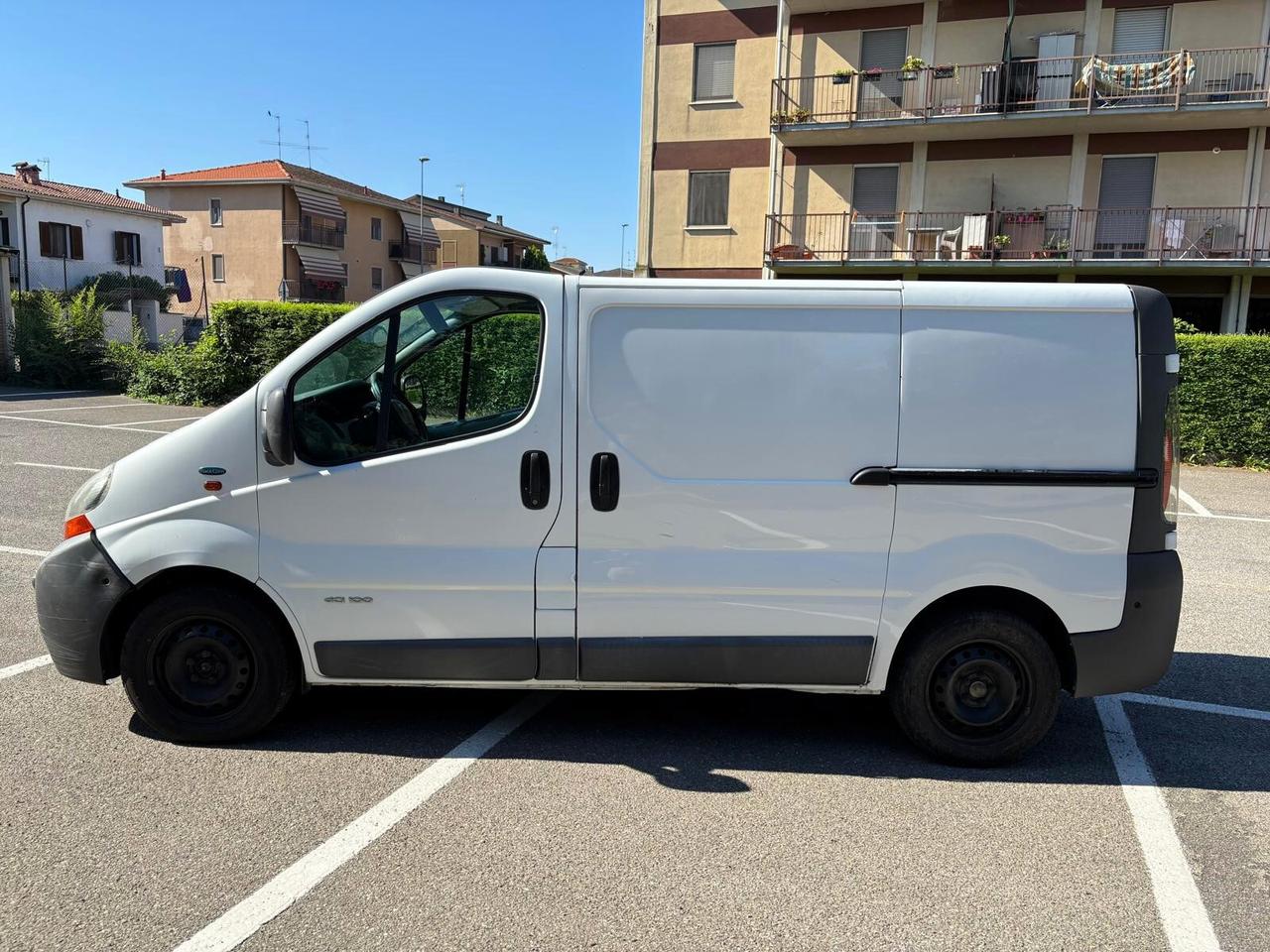Renault Trafic 1.9 dCi IVA compresa