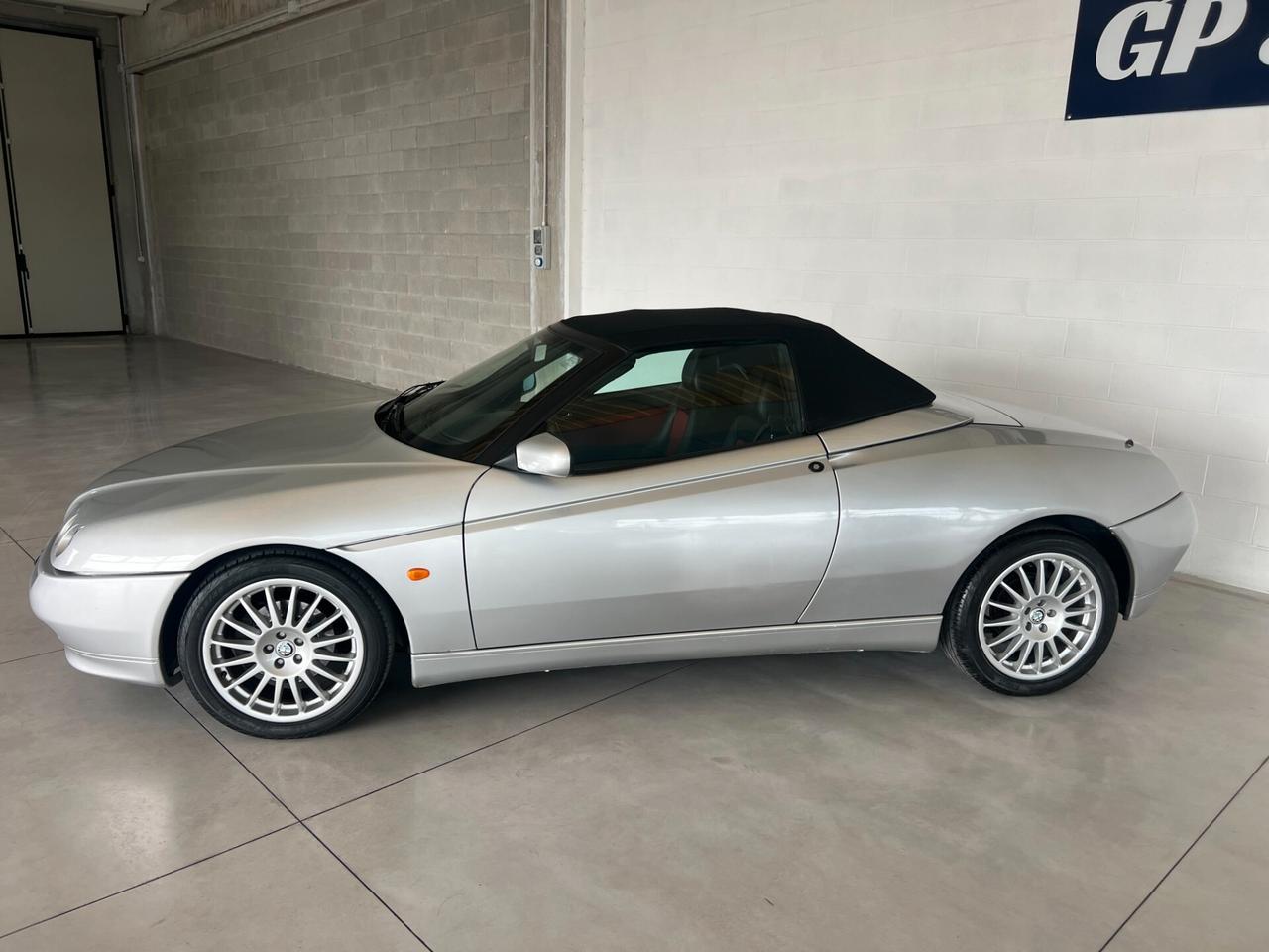 Alfa Romeo GTV Spider 1.8i 16V Twin Spark con certificato di rilevanza storica