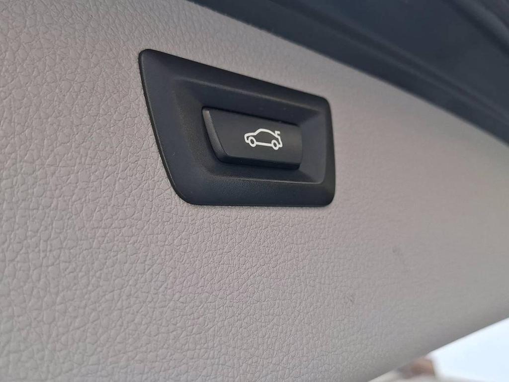 BMW Serie 3 Touring 318 d Luxury Steptronic