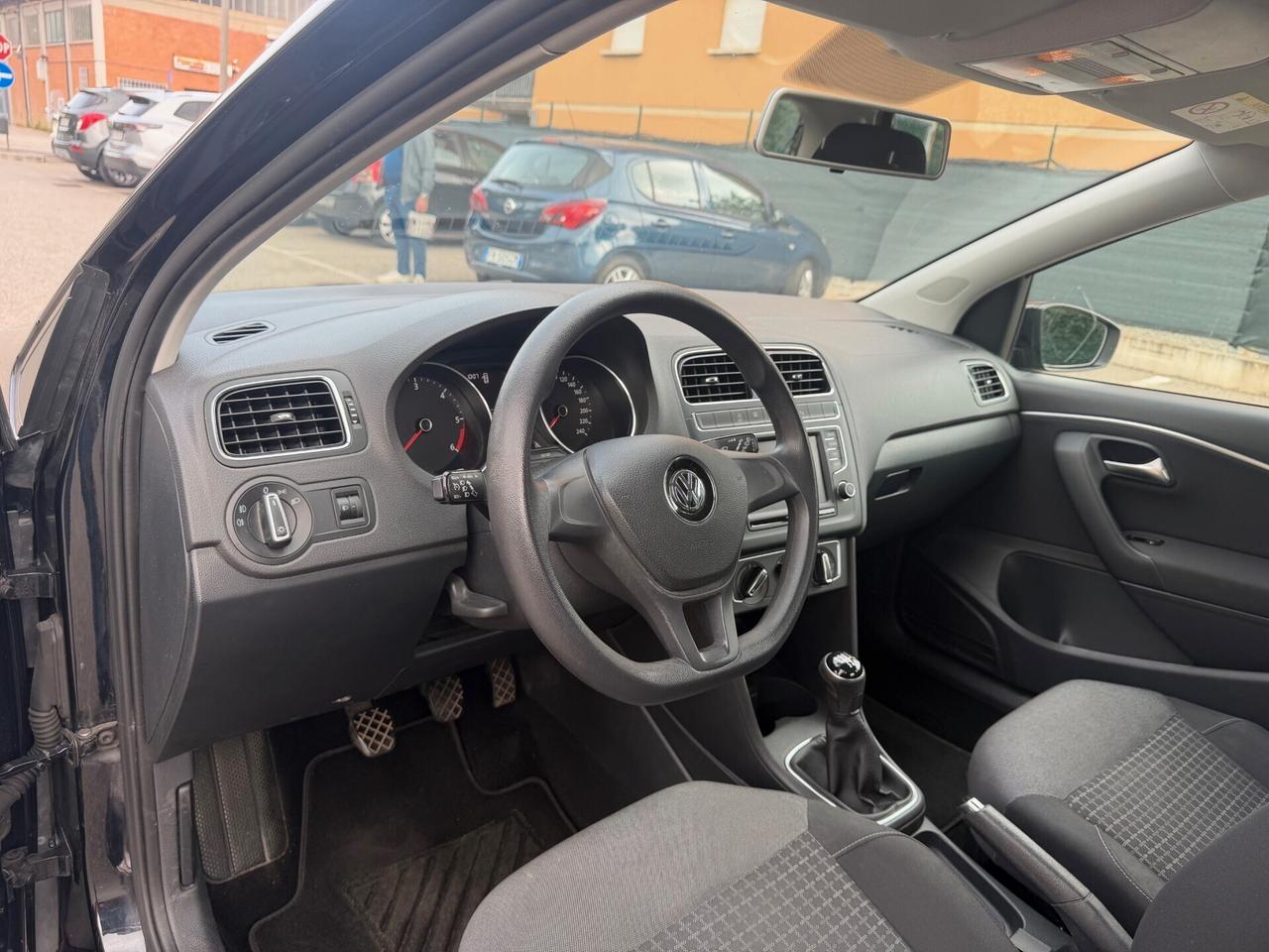 Volkswagen Polo 1.4 tdi - NEOPATENTATI - 12 MESI DI GARANZIA -