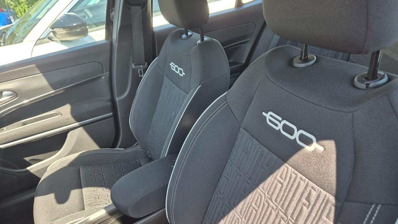 FIAT 600 IV 2023 - 600 1.2 hybrid Pop 145cv auto