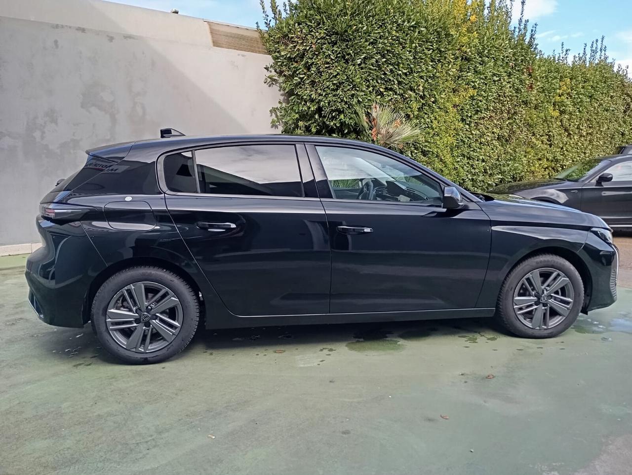 Peugeot 308 Hybrid 136 e-DCS6 Allure