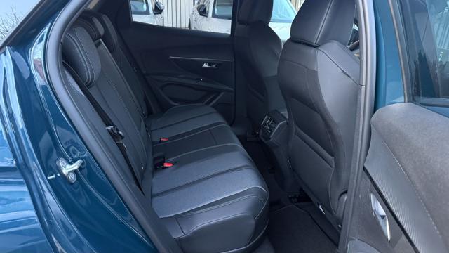 PEUGEOT 3008 HYBRID 180 e-EAT8 ALLURE PACK*24M.G.*