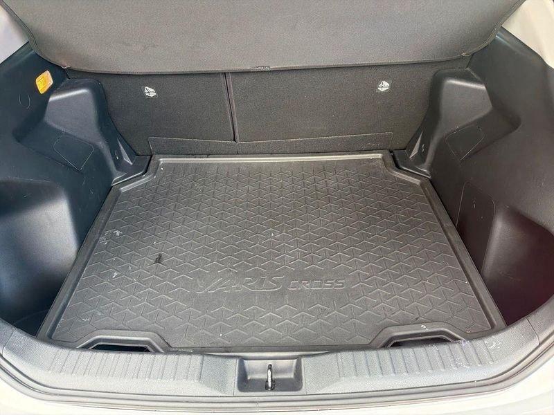 Toyota Yaris Cross 1.5h Active fwd 116cv e-cvt