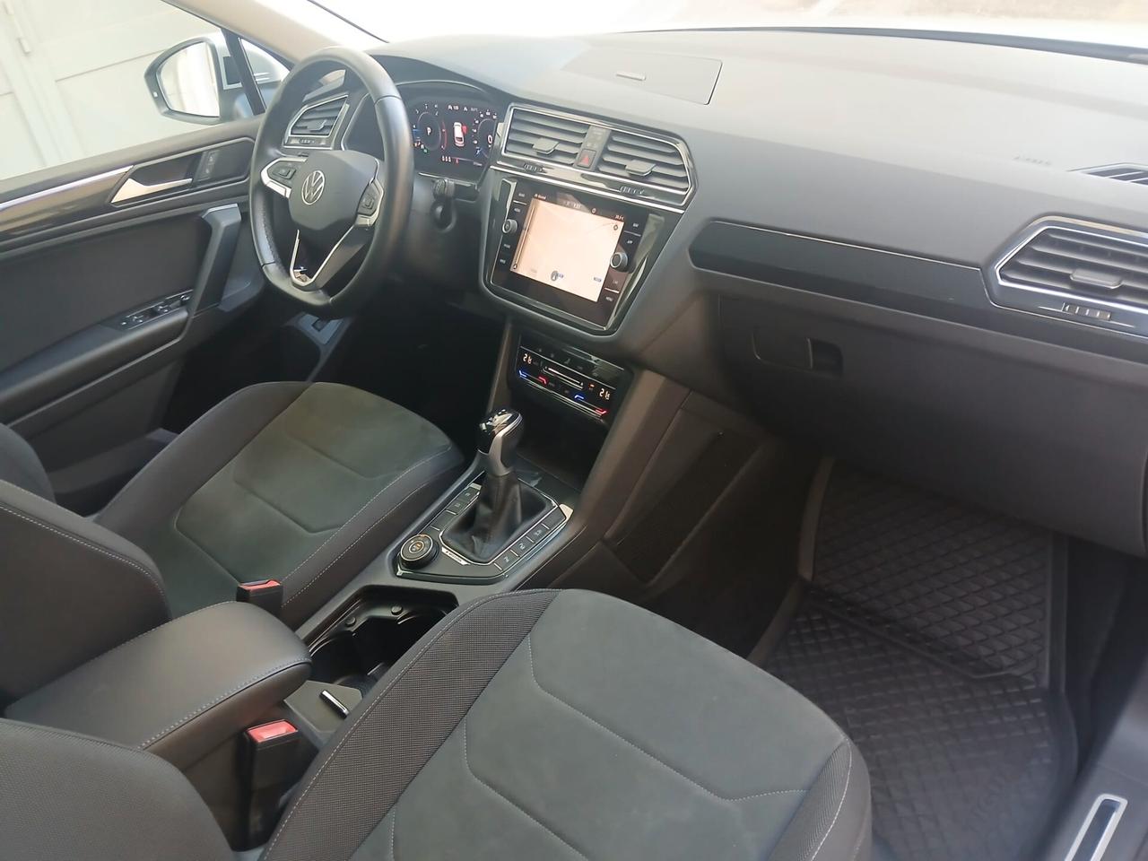 Volkswagen Tiguan 2.0 TDI 150 CV SCR DSG 4MOTION Elegance