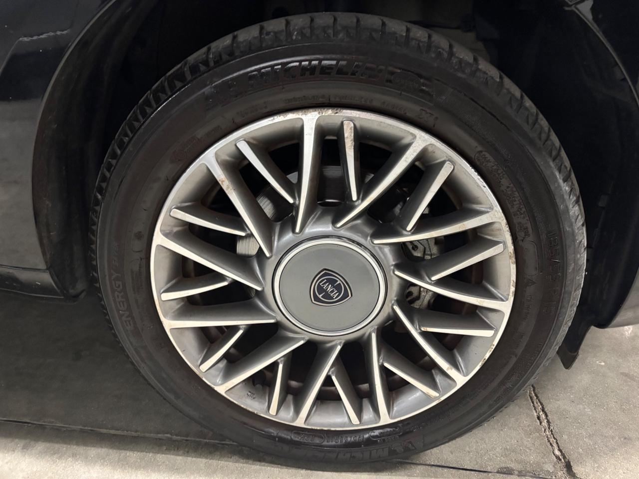 Lancia Ypsilon 1.2 BENZINA OK NEOPATENTATI