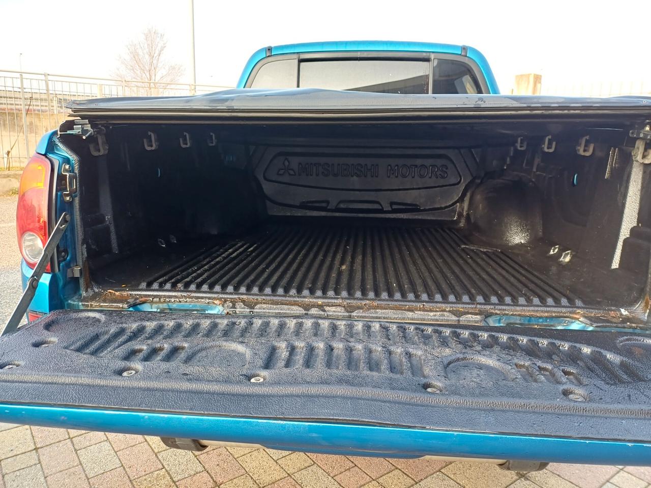 Mitsubishi L200 2.5 DI-D/136CV PERMUTE E FINANZIAMENTI