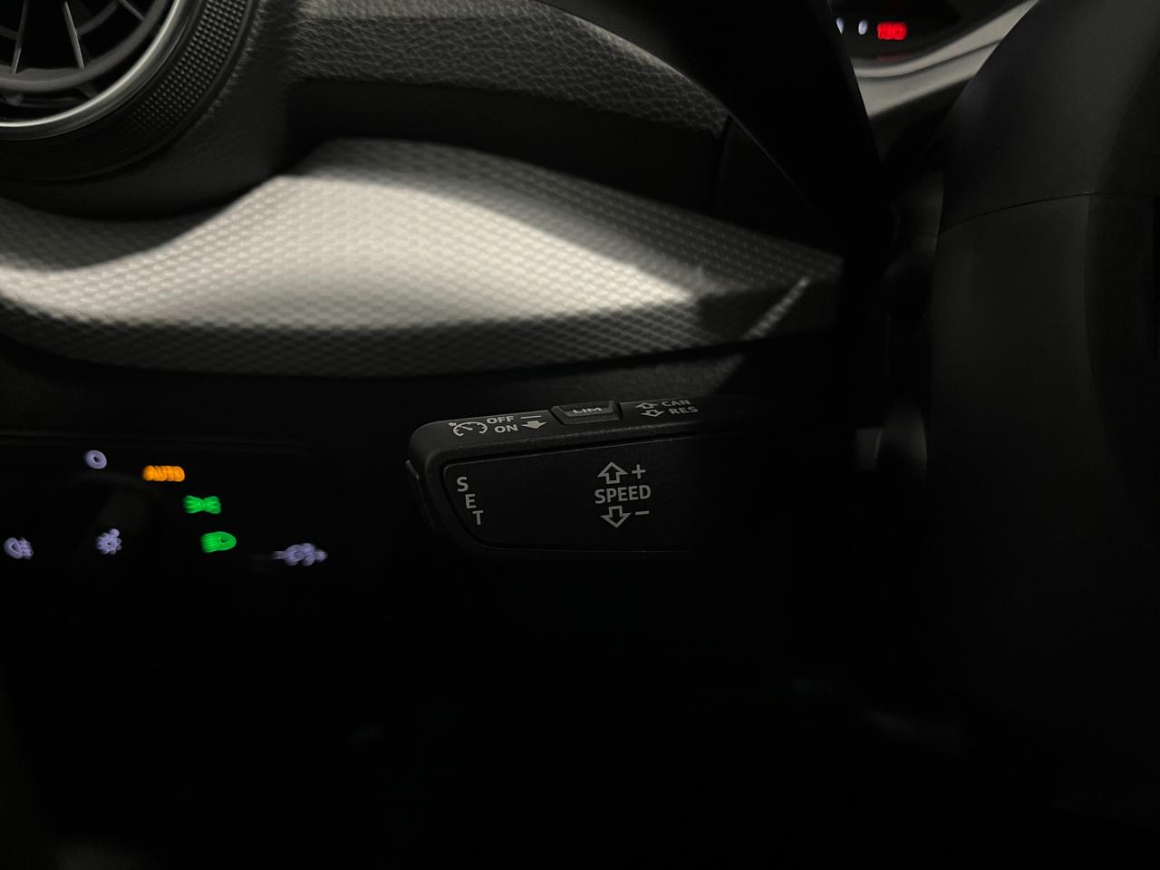 AUDI Q2 35 TFSI S-TRONIC BUSINESS ADVANCED
