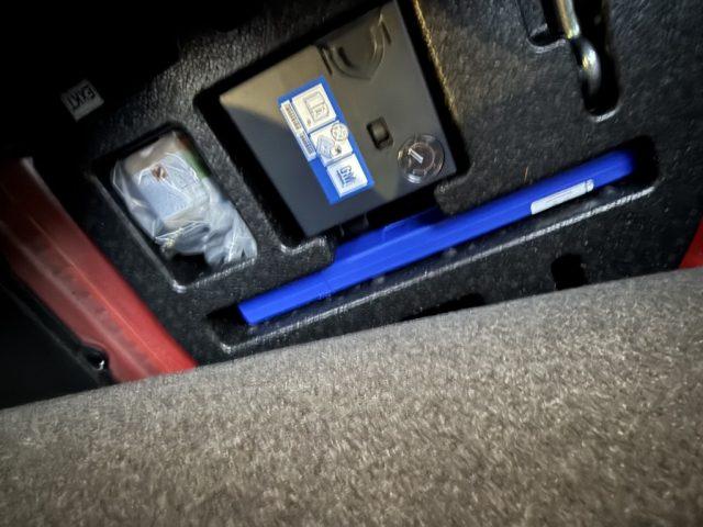 OPEL Karl Rocks 1.0 75 CV COME NUOVA IDEALE NEOPATENTATO