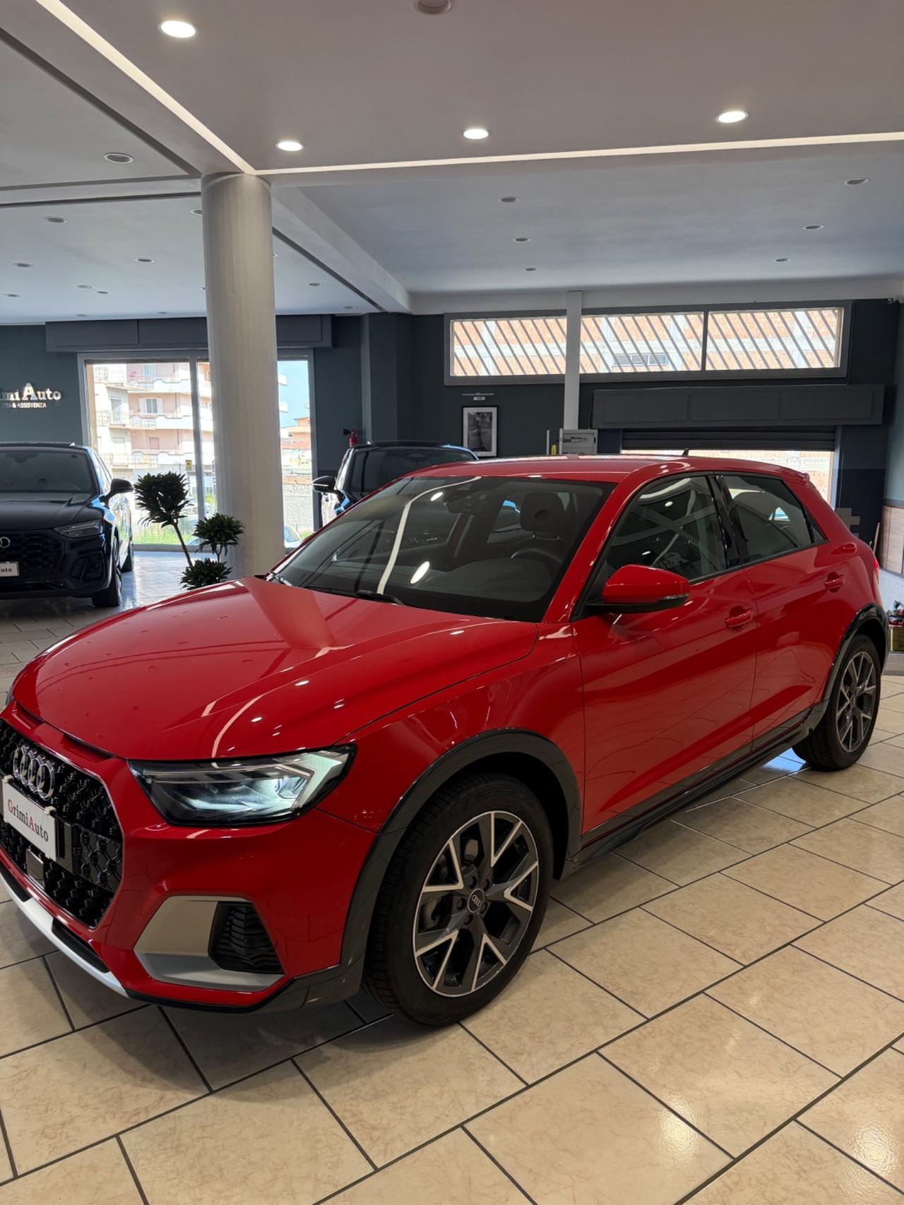 Audi A1 allstreet 30 TFSI Identity Contrast
