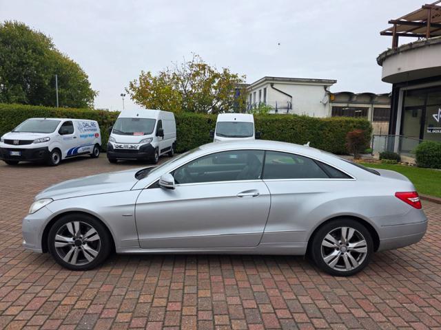MERCEDES-BENZ E 250 CDI Coupé BlueEFFICIENCY Avantgarde