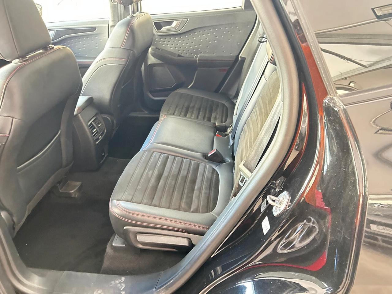 Ford Kuga 2.0 TDCI 120 CV S&S 2WD Powershift ST-Line