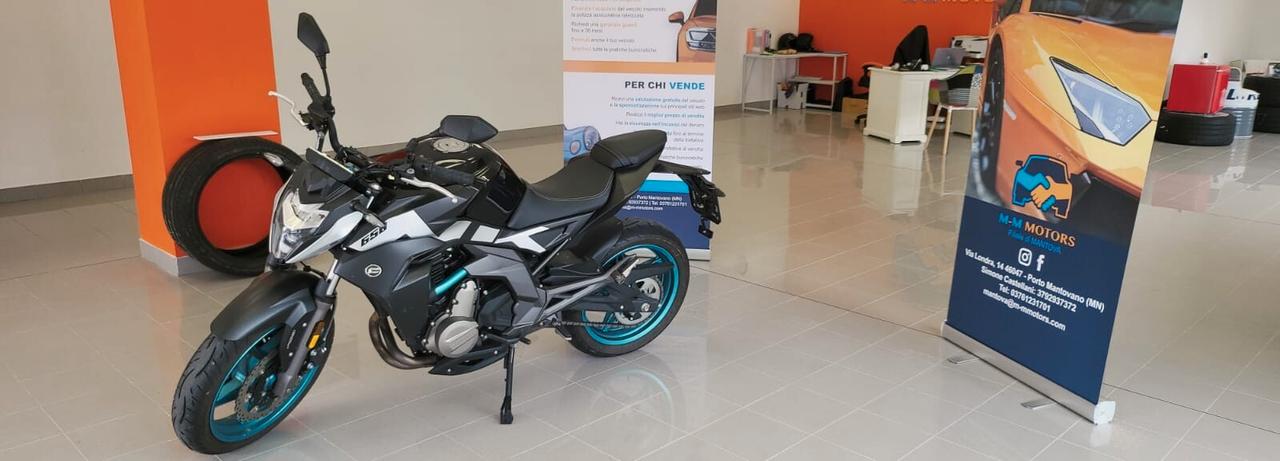 Cf Moto 650NK CON SOLO KM3045 - COME NUOVA-GARANZIA 12 MESI ESTENDIBILE FINO A 36 MESI.