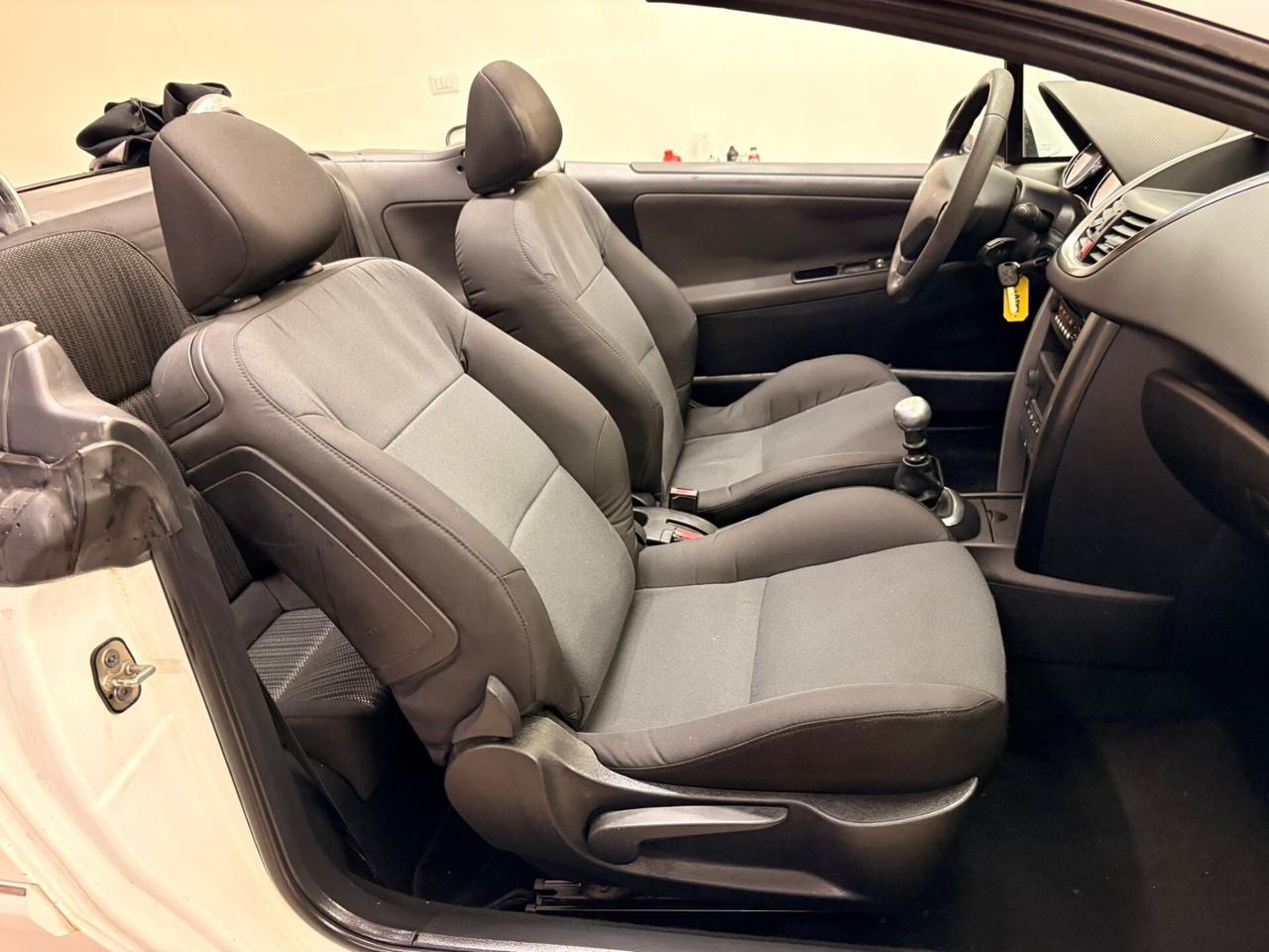 Peugeot 207 1.6 8V HDi 112CV CC Allure