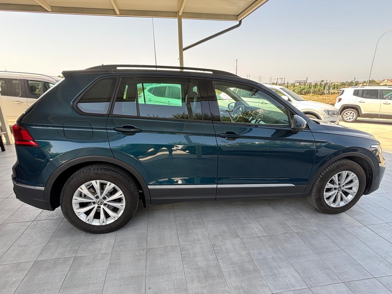 Volkswagen Tiguan 2.0 TDI 150 CV SCR DSG R-Line