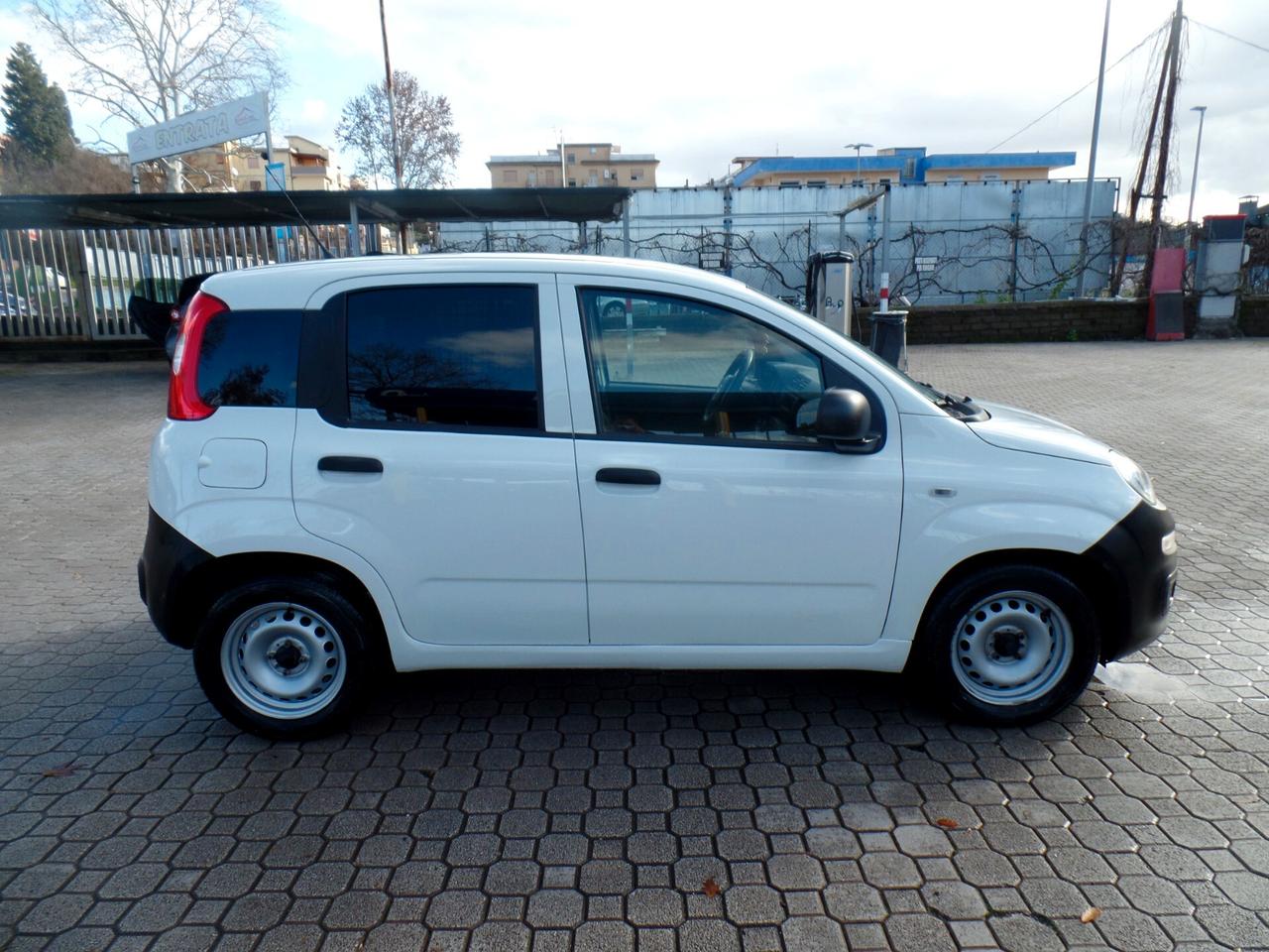Fiat Panda 1.2 Pop euro6d Van 2 posti solo km 14000!!!