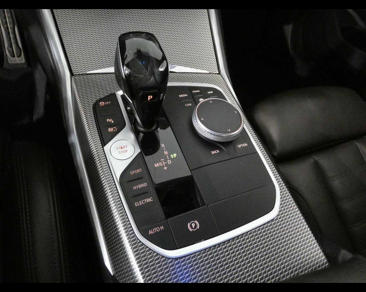 BMW Serie3(G20/21/80/81 - 330e Msport