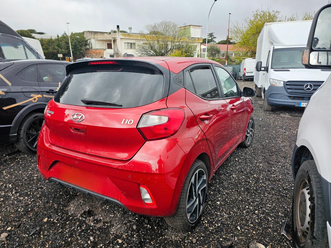 SINISTRATO Hyundai i10 1.0 MPI AT Prime