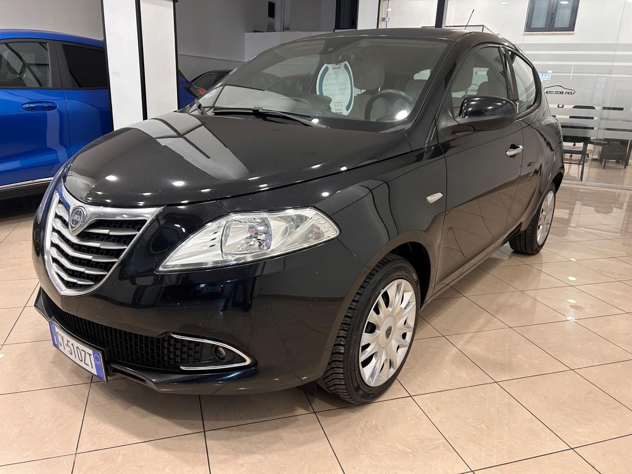 Lancia Ypsilon 1.2 69 CV 5 porte Gold