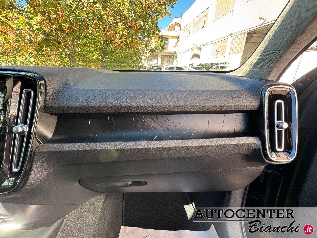 Volvo XC40 1.5 t4 recharge phev Plus Bright auto
