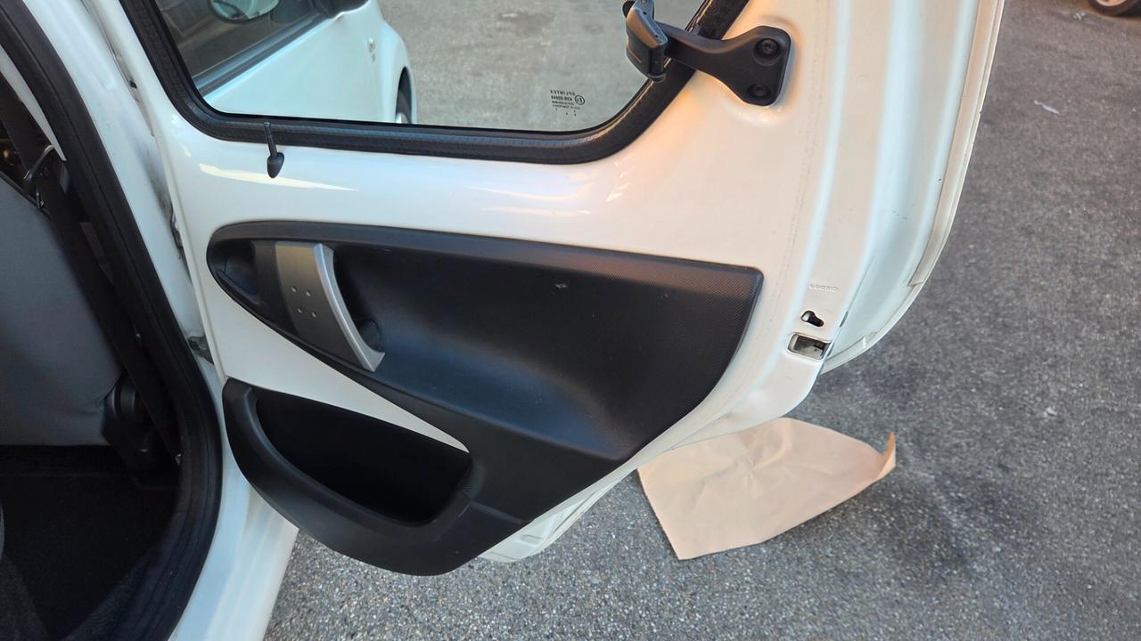 Toyota Aygo 1.0 12V VVT-i 5 porte Lounge Connect unico proprietario