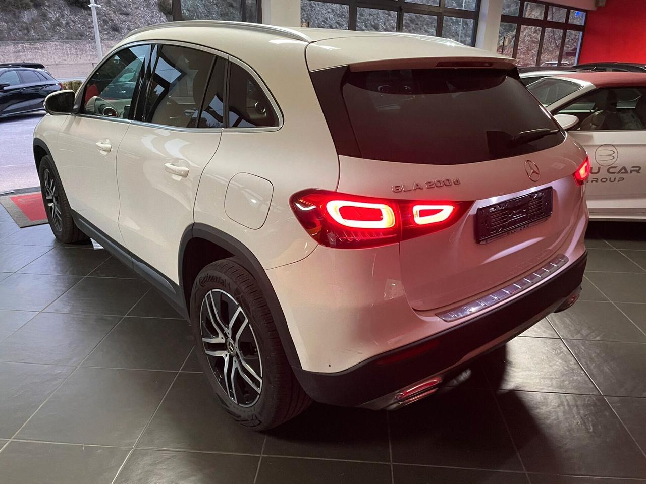 MERCEDES GLA 200d SPORT 150cv AUT