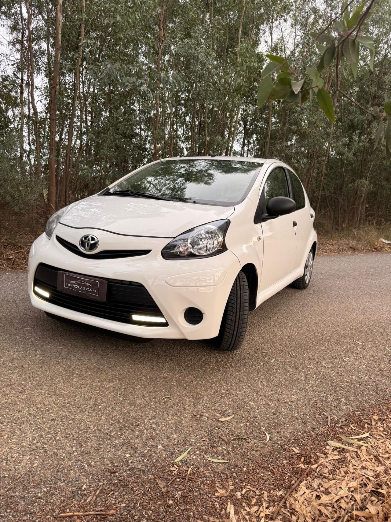 Toyota Aygo 1.0 12V VVT-i 5 porte Active Connect