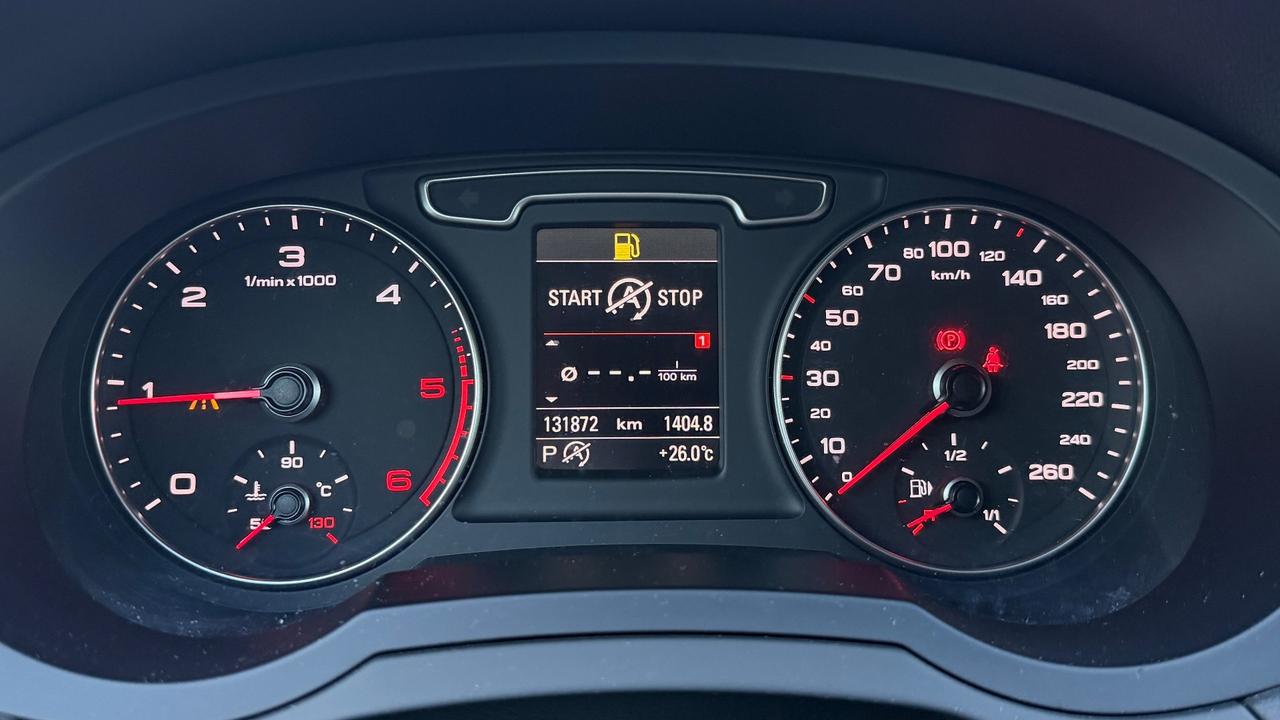 AUDI Q3 QUATTRO 2.0 BUSINESS PLUS S-TRONIC 177 CV - FULL LED