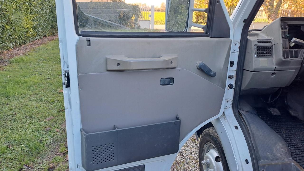 Iveco daily 35-8 RIBALTABILE tri laterale POCHI KM