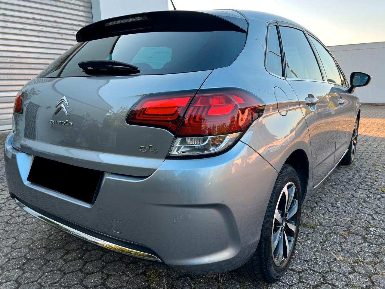 Citroen C4 PureTech 110 Shine
