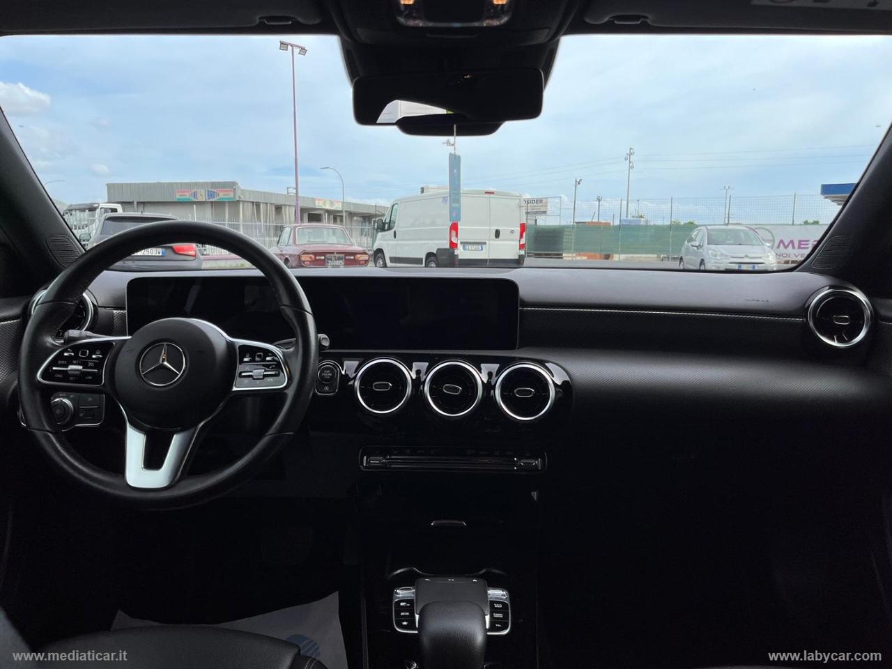 MERCEDES-BENZ A 180 d Automatic Sport