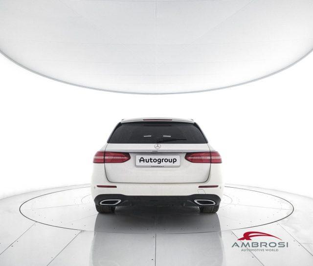 MERCEDES-BENZ CLA sse E 220 d 4Matic Auto Premium