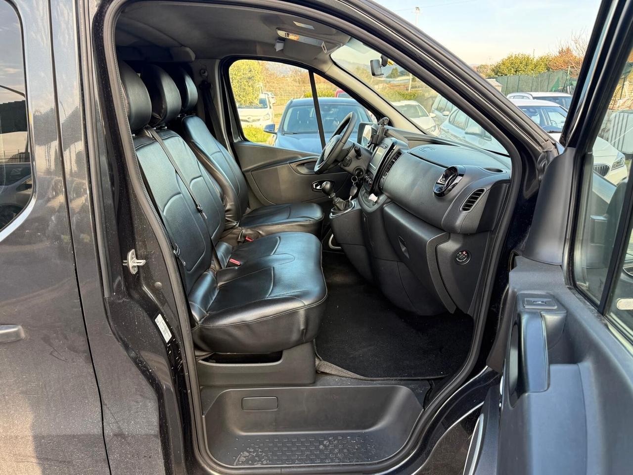 Opel Vivaro 1.6 BiTurbo 9 posti